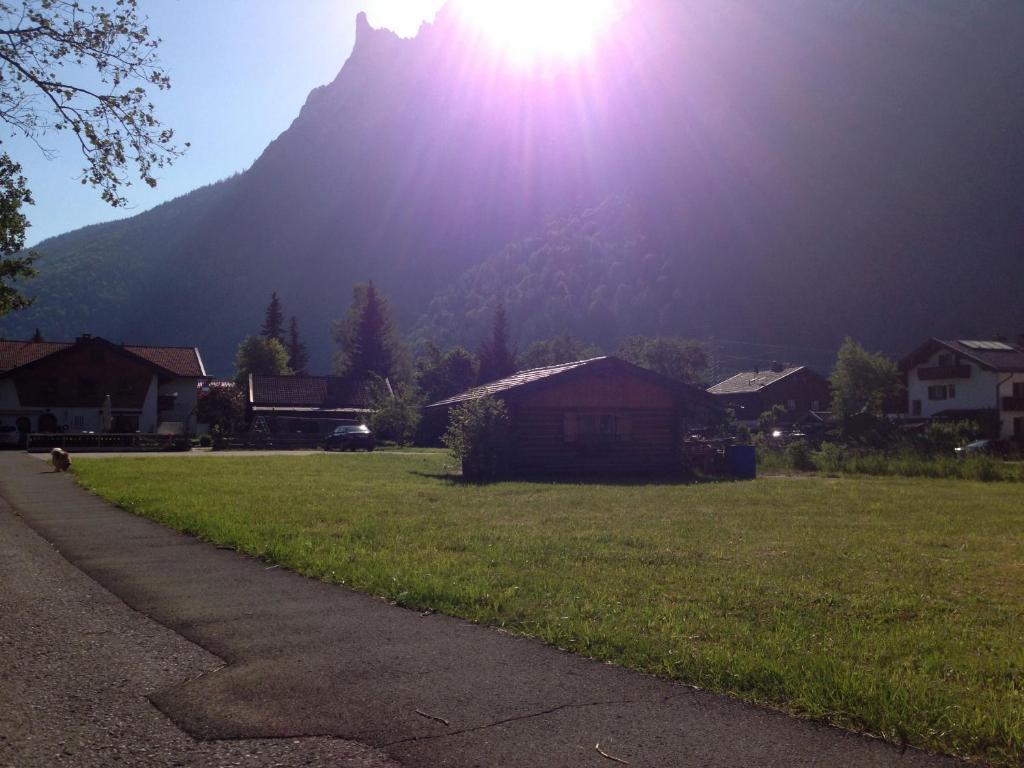 Gaestehaus Edlhuber Mittenwald Exterior foto